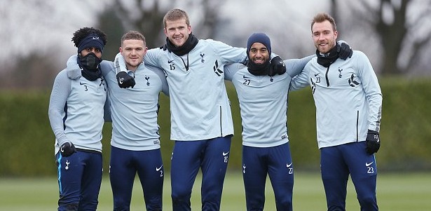 阿森纳客场2-1战胜阿斯顿维拉，维拉绝杀，阿森纳争冠形势艰难。