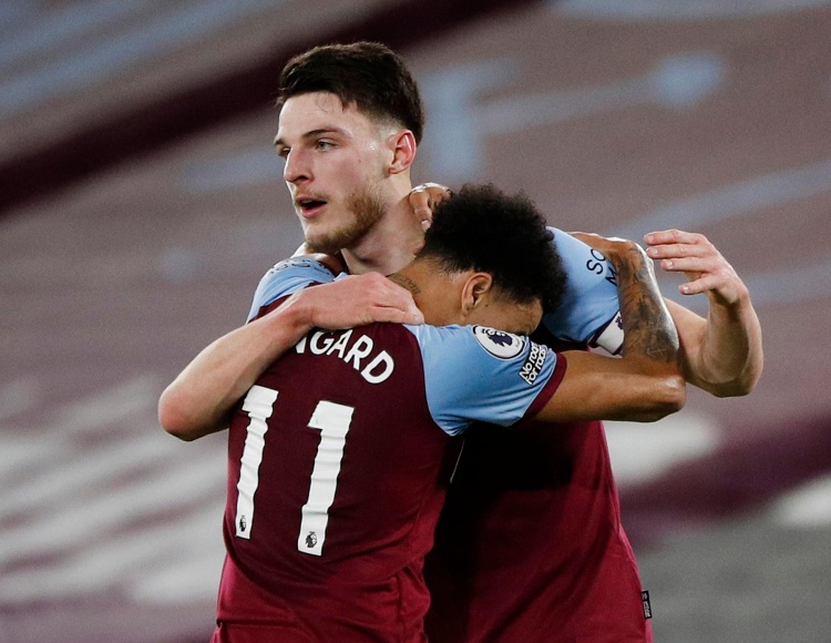 巴萨遭遇危险对手！法兰克福进攻凶猛防守漏洞百出，欧冠生死战提前上演