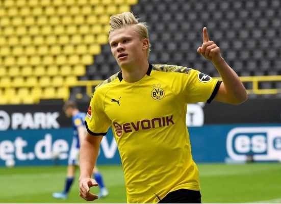 五大联赛各一队跻身欧冠积分榜前五