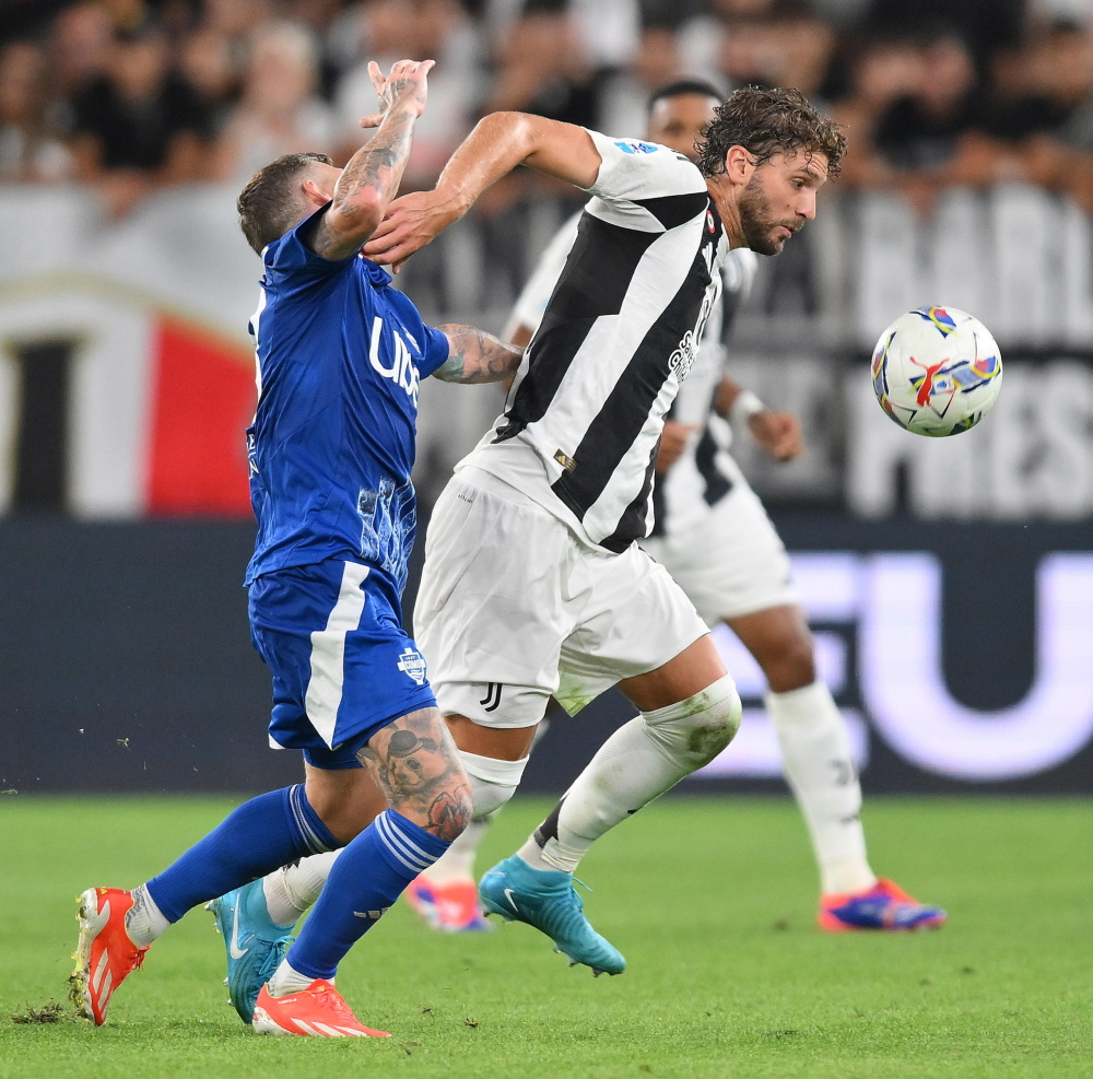 德天空：利物浦不会放弃引进伊萨克