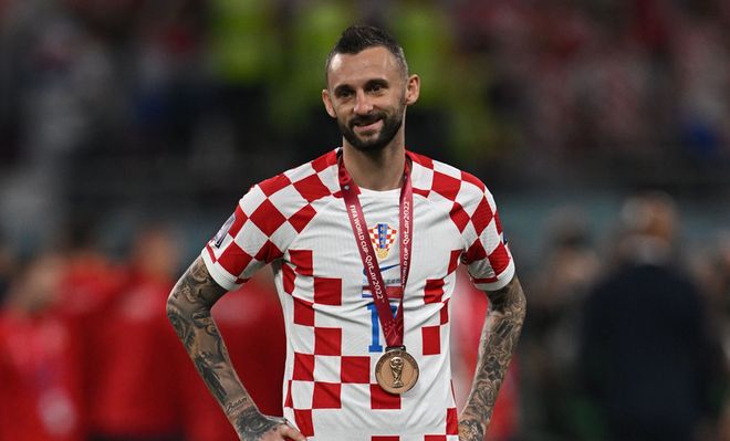 气炸了！被出示7黄3红 皇马TV炮轰主裁：不能接受，内格雷拉附体