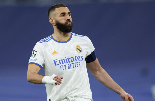 阿斯顿维拉英超前5轮不胜，现四连胜登顶英超第3