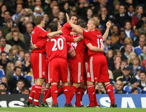 篮球篮网明星球员强调团结：我们是一支队伍