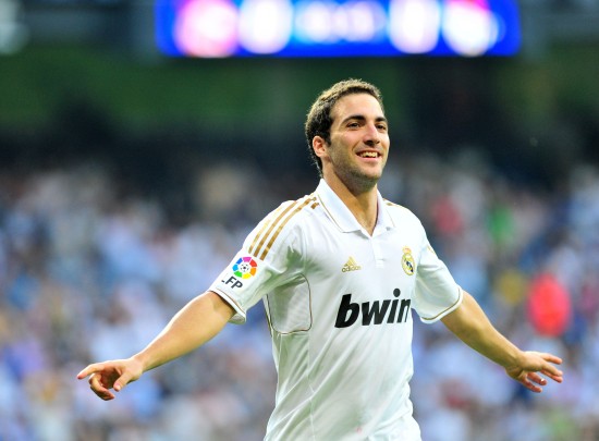 克勒舍：泽特尔属于德国最优秀的门将之一，他有望入选国家队