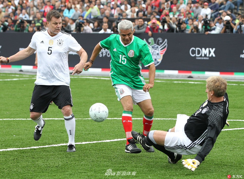 文胖：在雄鹿裁掉利拉德后，字母哥对雄鹿感到非常失望